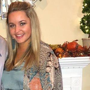 Meet your Posher, Halley